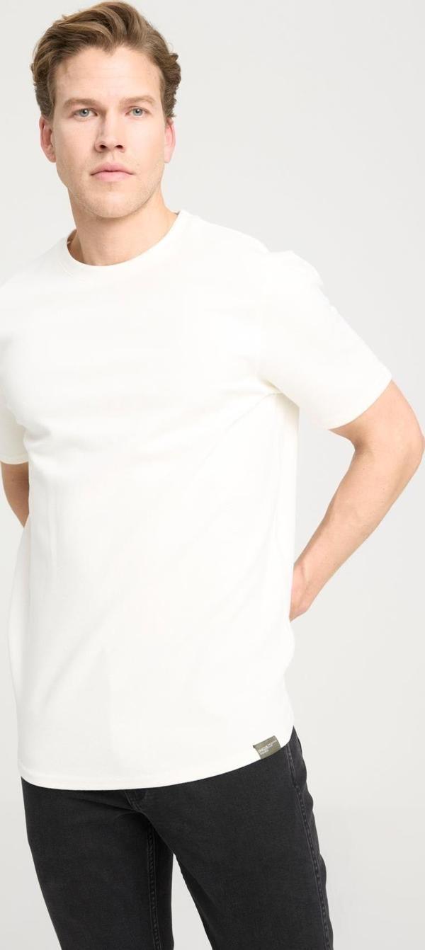 Wrangler Erkek Regular Fit Bisiklet Yaka Ekru T-Shirt - W241404104 - Image 1