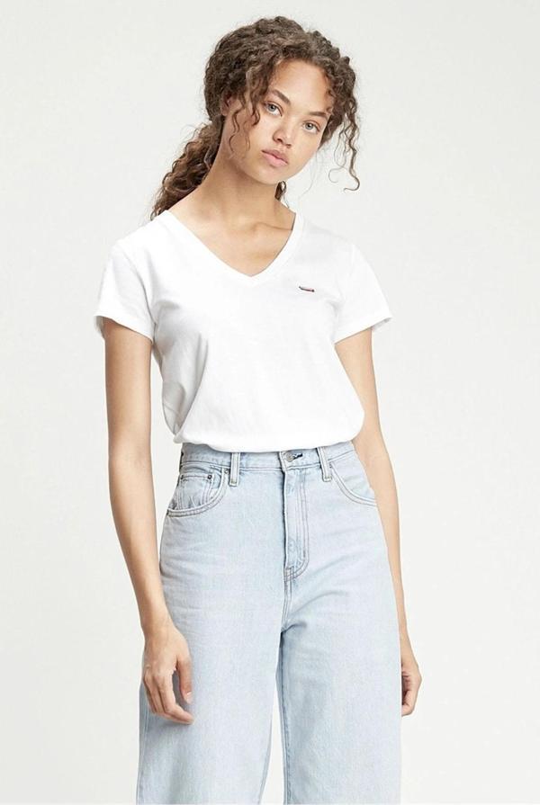 Levi's Beyaz V Yaka Kadın T-Shirt - A3170-0010 - Image 1