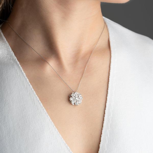 Vaoov 925 Ayar Gümüş Baget Taşlı Dönen Yonca Kolye - Image 1