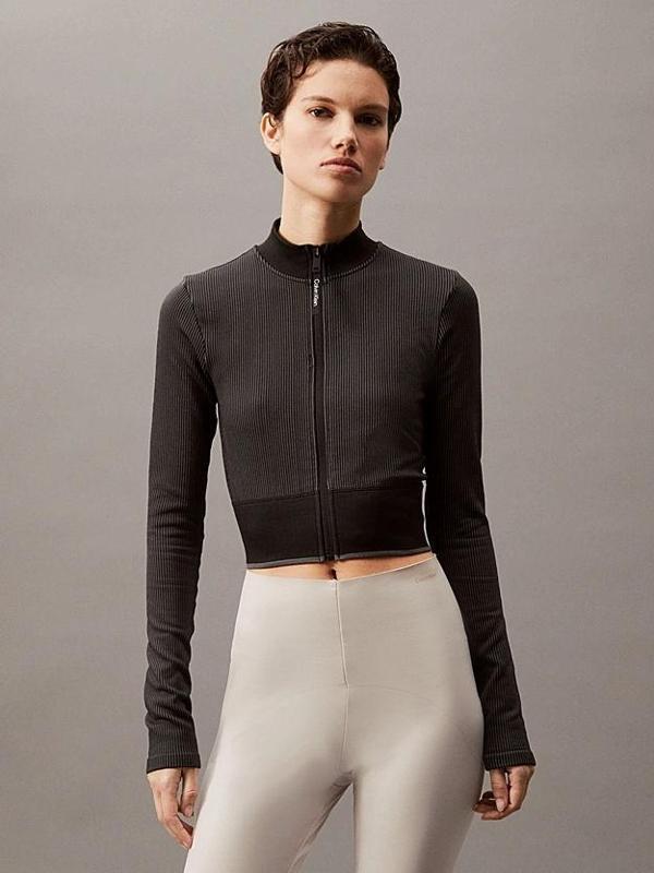 Calvin Klein Kadın Siyah Crop Ceket - Image 1
