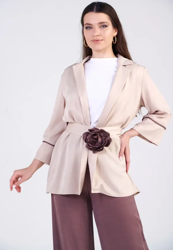 Trend Kadın Modern Tasarımı Ve Rahatlığıyla Tarzınıza Sofistike Bir Dokunuş Katıyor. - Image 1