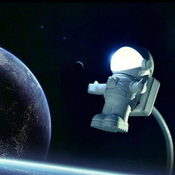 Büro Ev Ofis Hediyesi için 6CM Astronot Model Usb Takılır Okuma Lambası - Image 1