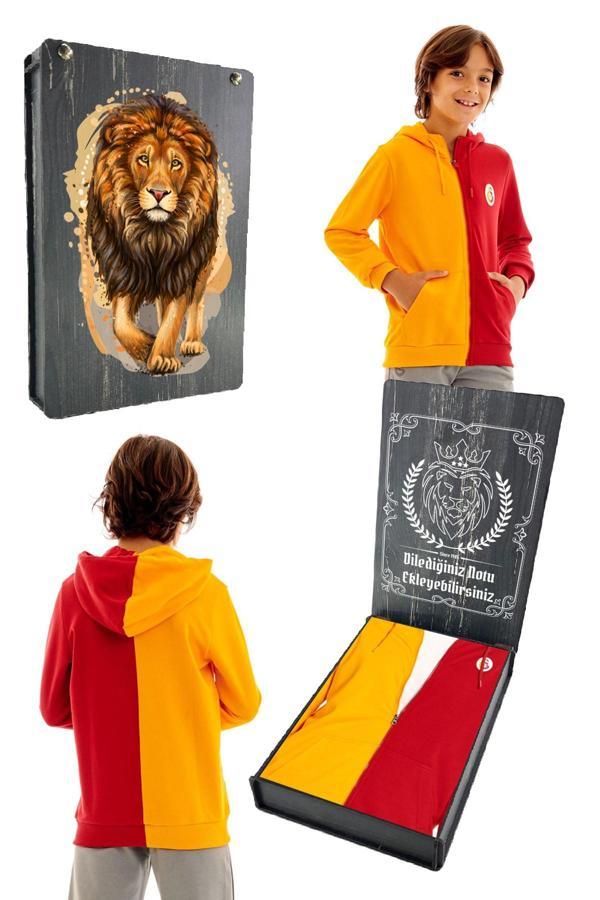 Galatasaray Orijinal Sarı Kırmızı Kapüşonlu Çocuk Sweat Kişiye Özel Hediyelik Ahşap K - Image 1