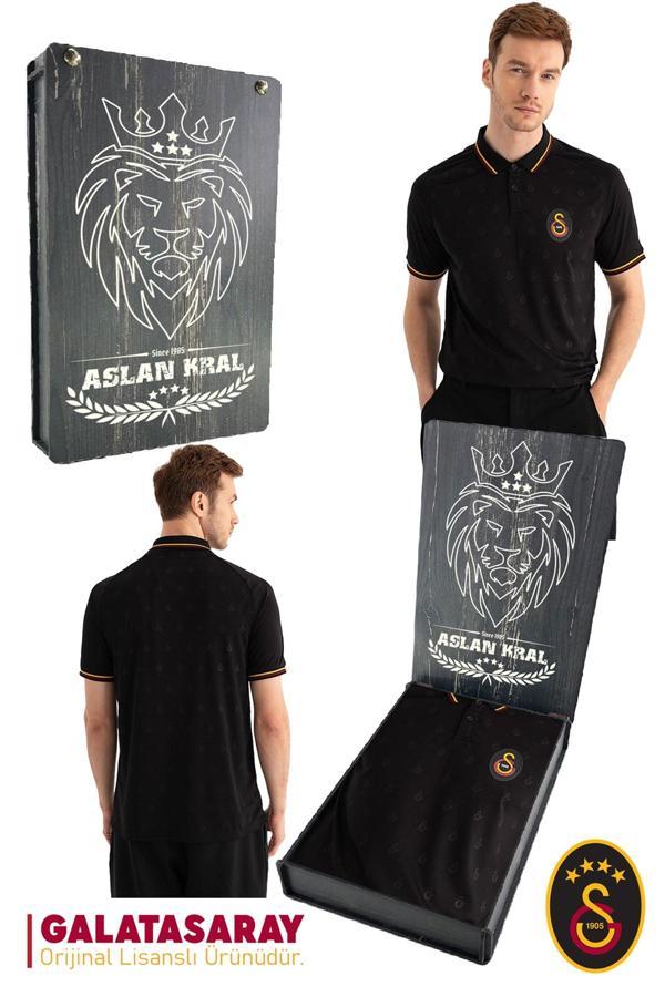 Galatasaray Orijinal Lisanslı Match Day Polo Yaka Siyah T-Shirt Hediyelik Ahşap Kutulu - Image 1
