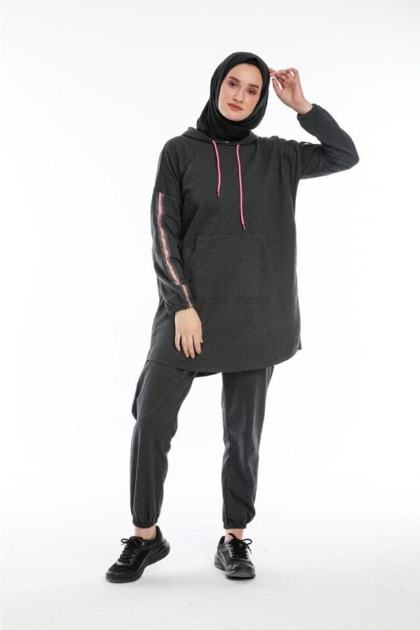 Bav Butik Ayvitrin Oversize Model Antrasit Pembe Fosforlu Tesettür Eşofman Takımı - Image 1