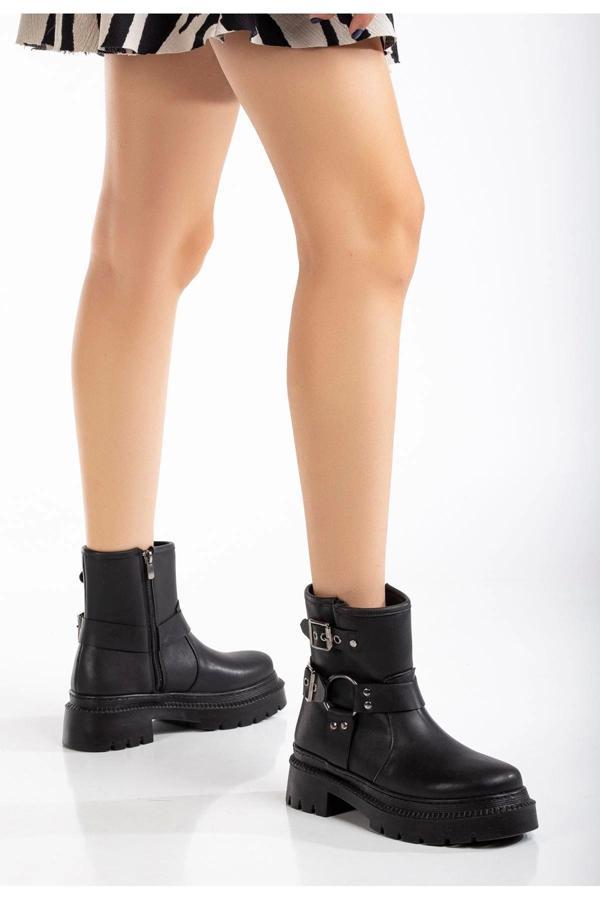 236-2013 Siyah Toka Aksesuarlı Fermuarlı Günlük Kadın Bot - Image 1