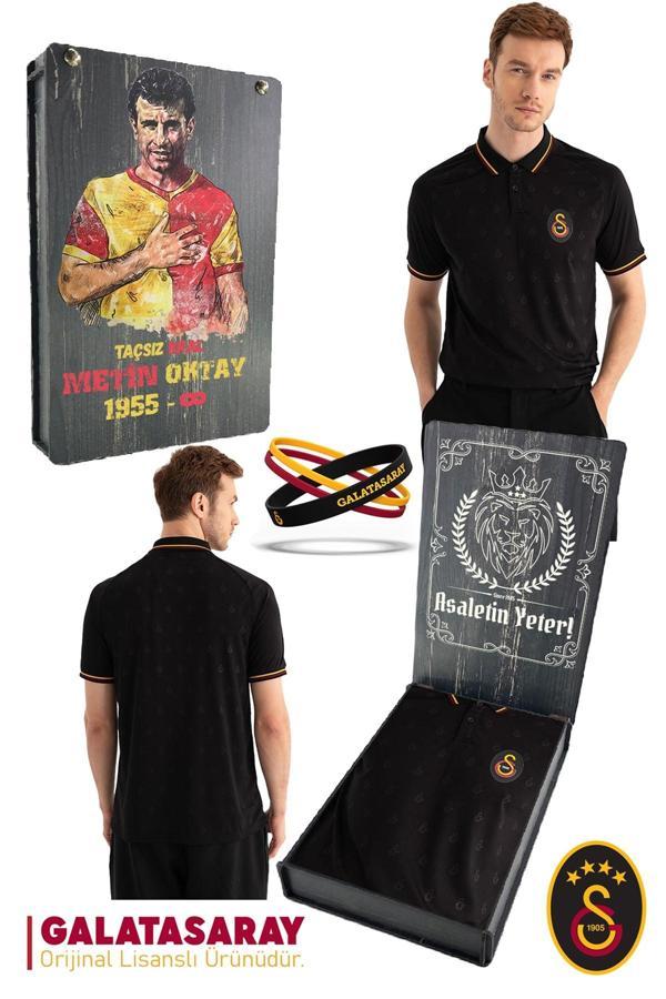 Galatasaray Orijinal Lisanslı Match Day Siyah T-Shirt + Bileklik Set Hediyelik Ahşap Kut - Image 1