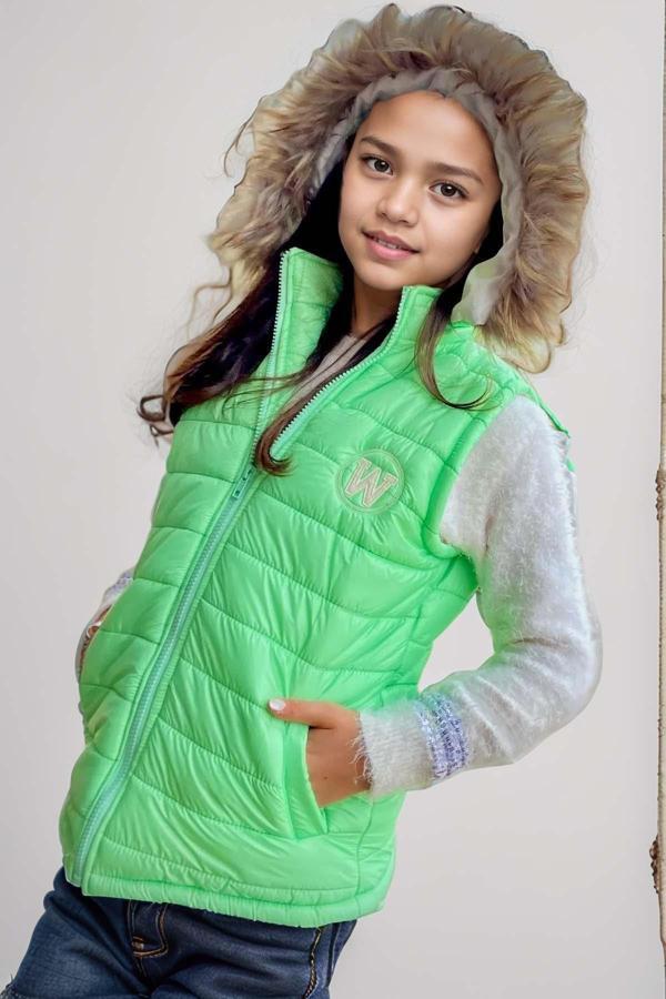 Kız Çocuk Tüylü ve Tak Çıkar Şapkalı Fermuarlı Aç Kapa Su Yeşili Şişme Yelek - Image 1