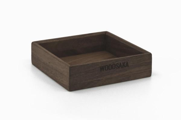 Woodsaka Gobi Not Kağıdı Kutusu ve Ataçlık - Ceviz - 12.4cm x 12.4cm x 3cm  - Image 1
