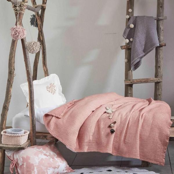 Ecocotton Berin Bebek Yatak Örtüsü %100 Organik Pamuk Müslin El Nakışlı Pudra TK - Image 1