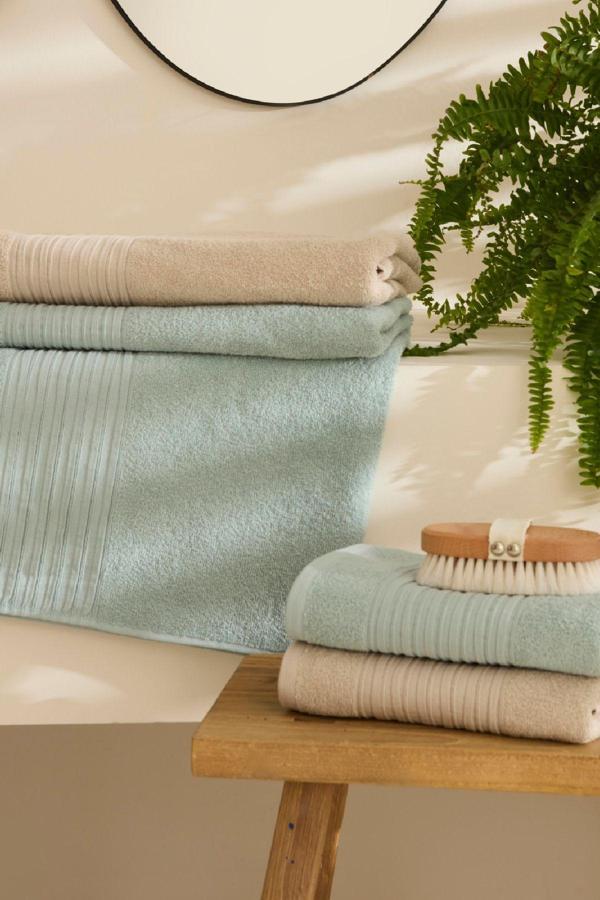 Karaca Home Line Soft %100 Pamuk 4 Parça Hamam Seti Bej-Pudra  - Image 1