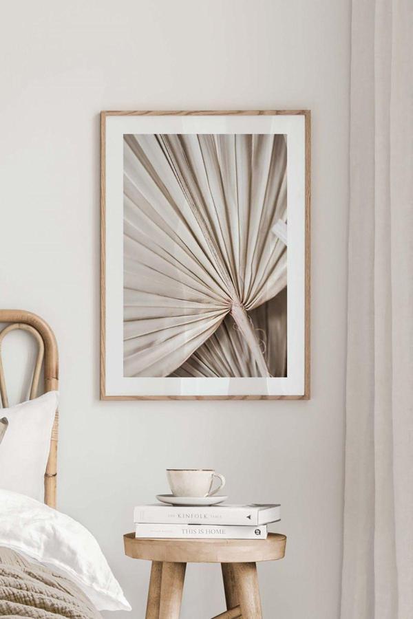Artavessa Tek Parça Ahşap Çerçeveli Poster Tablo - Image 1