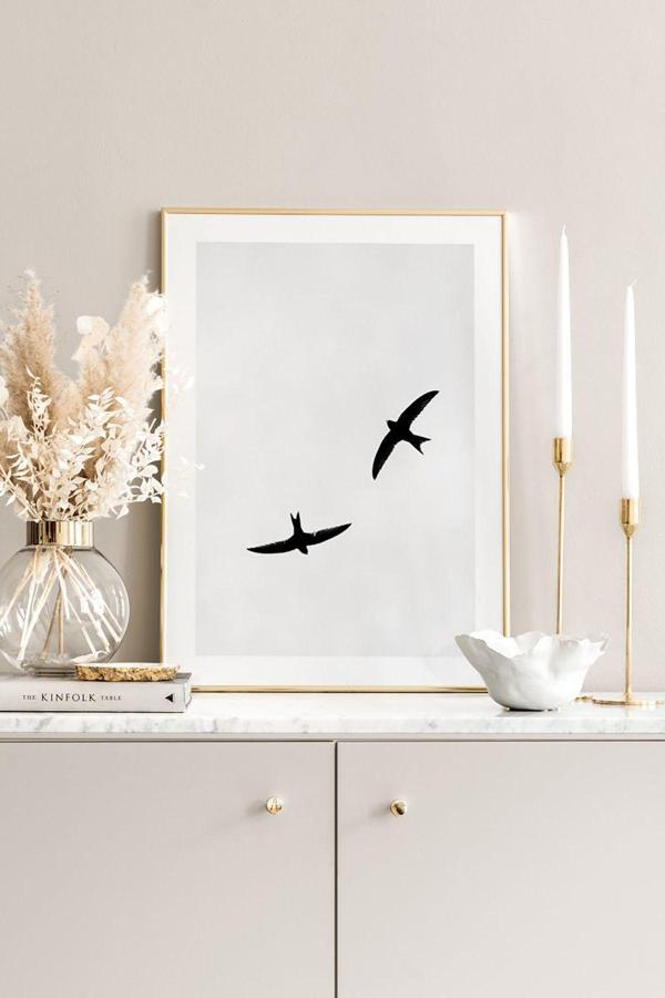 Artavessa Tek Parça Ahşap Çerçeveli Poster Tablo - Image 1