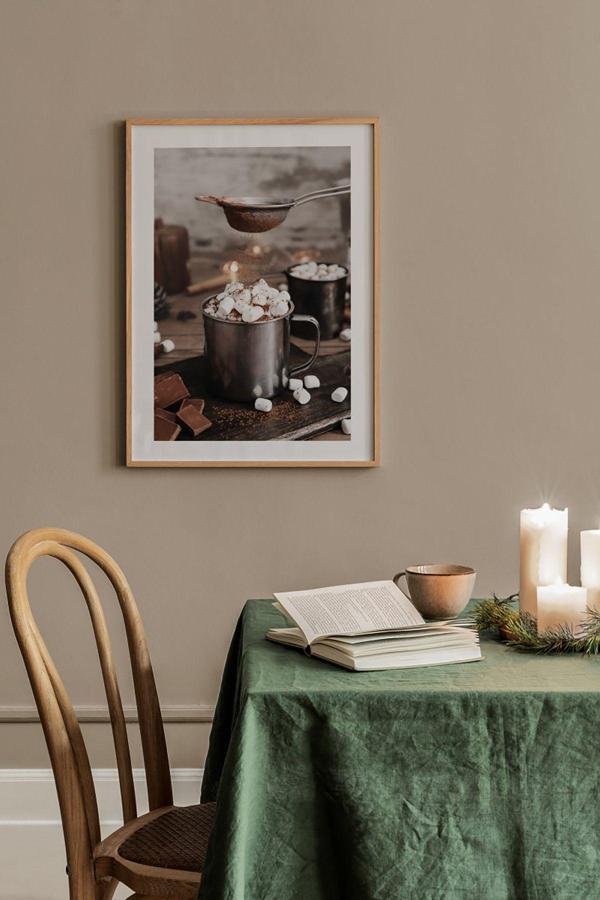 Artavessa Tek Parça Ahşap Çerçeveli Poster Tablo - Image 1
