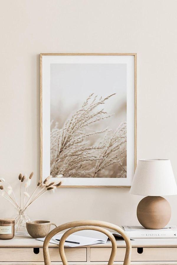 Artavessa Tek Parça Ahşap Çerçeveli Poster Tablo - Image 1