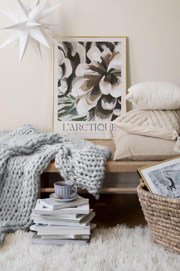 Artavessa Tek Parça Ahşap Çerçeveli Poster Tablo - Image 1