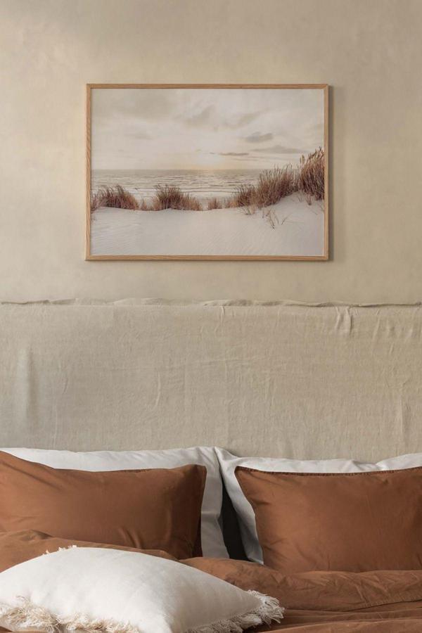 Artavessa Tek Parça Ahşap Çerçeveli Poster Tablo - Image 1