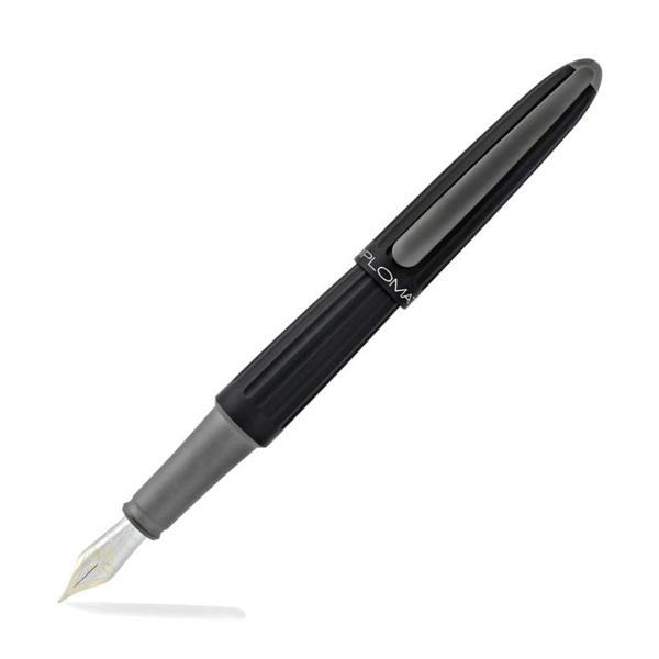 ​​​​​​​​Diplomat D40301015 Aero Siyah Dolma Kalem, Medium 14K Altın Uç - Image 1