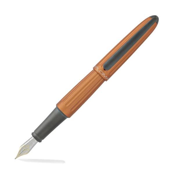​​​​​​​Diplomat D40302015 Aero Turuncu Dolma Kalem, Medium 14K Altın Uç - Image 1