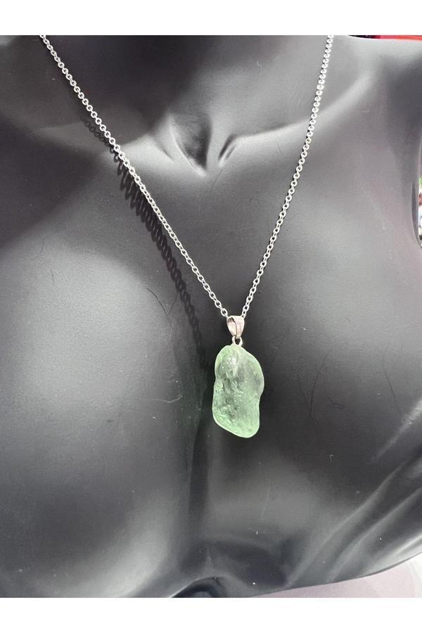 Orijinal İşlenmemiş Doğal Taş Yeşil Obsidyen Kolye Sürpriz - Image 1