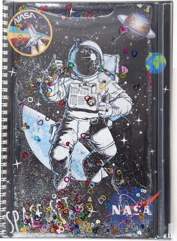 Vuki Sulu Çantalı Not Defteri Orta Boy Astronot 2/S Vk-0086D - Image 1