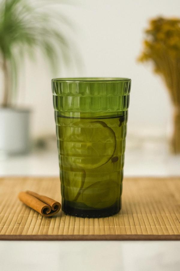 Allegra Koyu Yeşil Bardak - 750 ml Tekli Akrilik Malzeme - Cam Değildir Kırılmaya Dayanıklı - Image 1