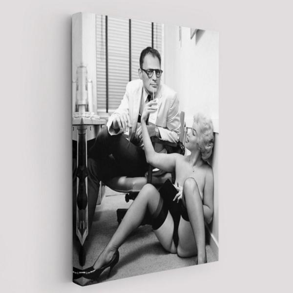 Arthur Miller ve Marilyn Monroe Cesur Pozu Dekoratif Kanvas Tablo, Duvar Dekoru 6063 - Image 1