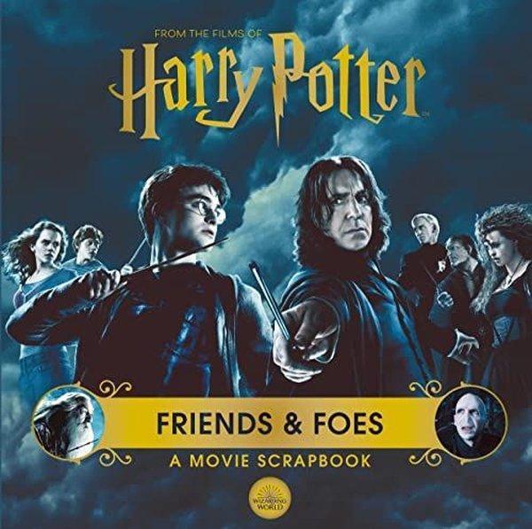Harry Potter - Friends & Foes: A Movie Scrapbook - Bloomsbury - Image 1