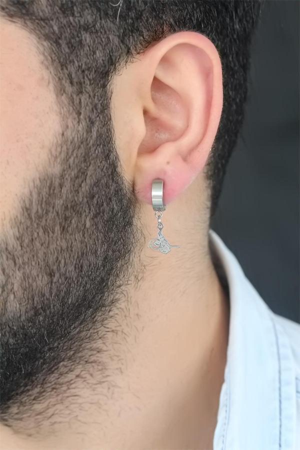 Silver Renk Kaplama Osmanlı Tuğra Figürlü Kıstırmalı Çelik Erkek Küpe - Image 1