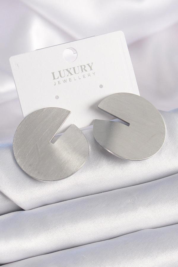 Pirinç Gümüş Renk Daire Plaka Model Kadın Küpe - Image 1