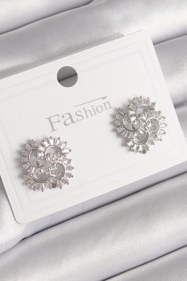 Pirinç Gümüş Renk Zirkon Taşlı Yonca Model Kadın Küpe - Image 1