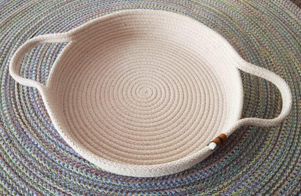 DEKORATİF TEPSİ SEPET ÖRME DÜZENLEYİCİ ORGANİZER 28CM KREM BANYO MUTFAK - Image 1