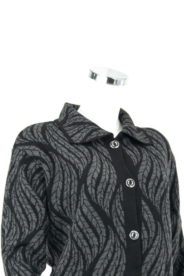 Oppland Kadın Füme Kışlık Motifli Düğmeli Cepli Rahat Kesim Likralı Yünlü Dokuma Anne Hırka Füme L - Image 1