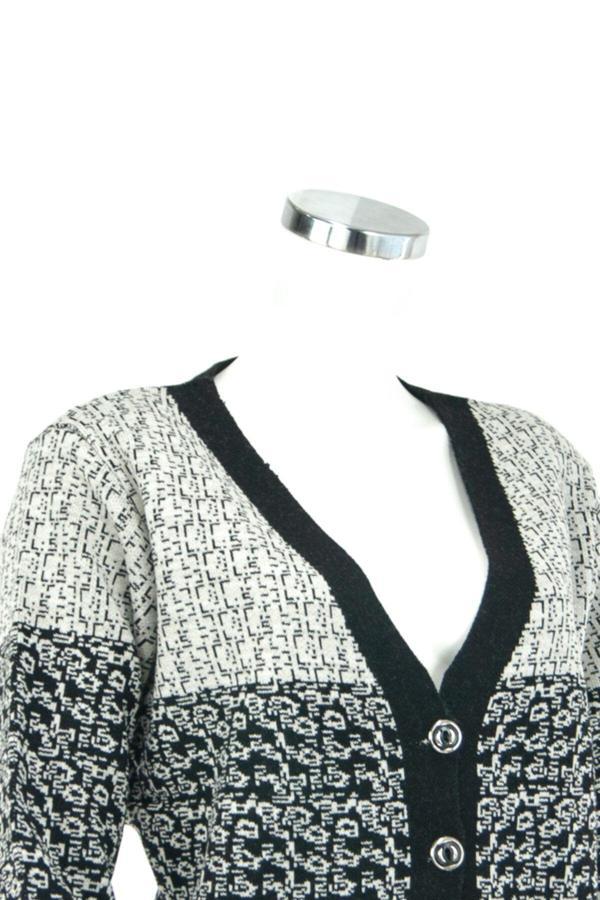 Oppland Kadın Krem Kışlık Motifli Çift Cepli Önü Düğmeli Normal Kesim Likralı Yünlü Kumaş Anne Hırka Krem XL - Image 1