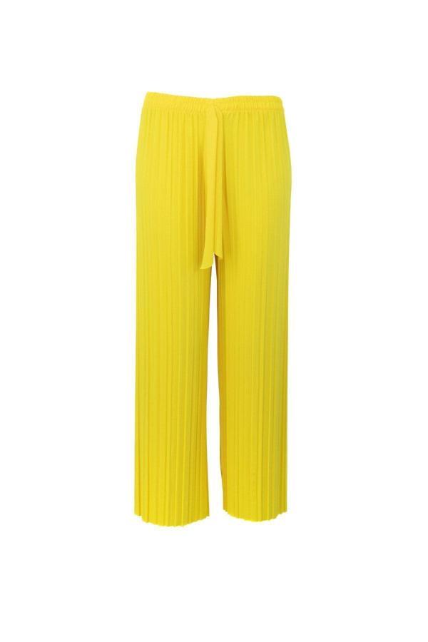 Oppland Kadın Butik Pantolon Etek Pilili Önden Parça Kumaş Detaylı Rahat Kesim Likralı Sandy Kumaş Sarı Standart - Image 1