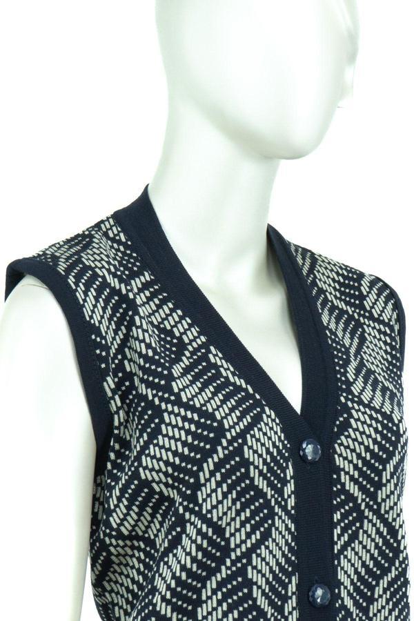 Oppland Kadın Kışlık Şık Modelli Önü Düğmeli Çift Cepli Tam Kalıp Likralı Dokuma Anne Yelek Lacivert L - Image 1