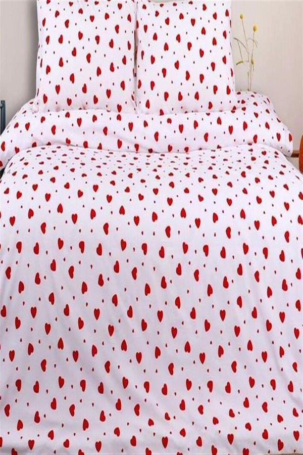 More Home Çift Kişilik Pamuklu Nevresim Takımı 2 Adet Yastık Kılıfı 50X70 Kalp Desenli Beyaz Kırmızı - Image 1