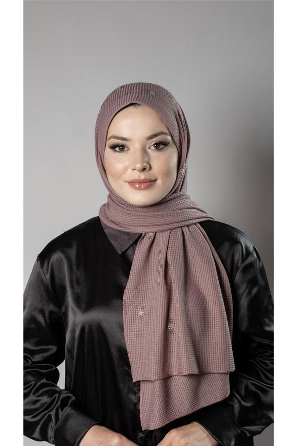 Hürrem Bone Gül Kurusu Pratik Hazır Geçmeli Tesettür Şal Örme Kumaş Taşlı Çiçek Desenli  2118C_18 - Image 1