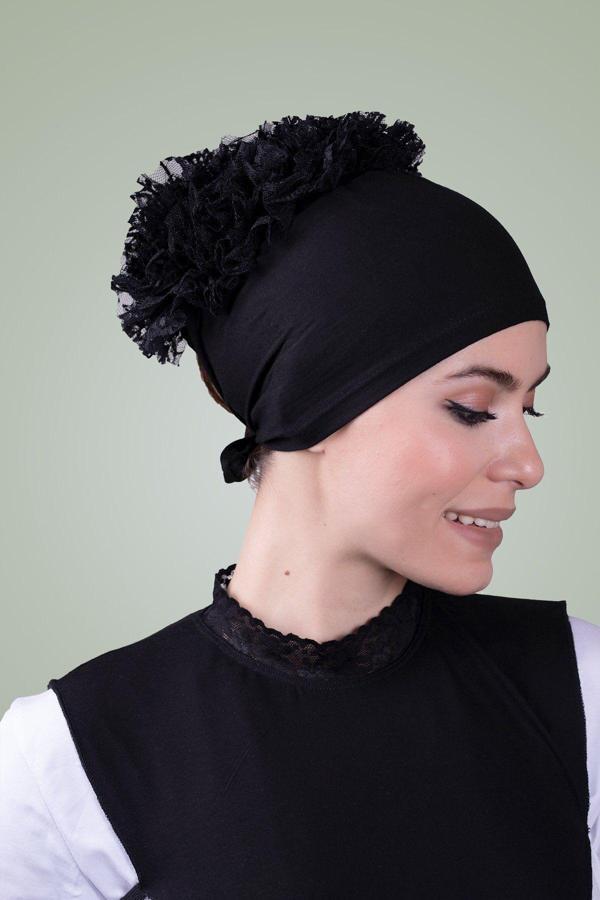 Hürrem Bone Siyah Arkadan Bağlamalı Tesettür Bone Viskon Kumaş Fırfır Bone 1006_01 - Image 1