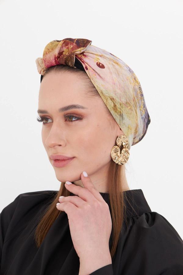 Hürrem Bone Gold Pratik Hazır Geçmeli Tesettür Bone Kesik Elyaf Retro Desenli 2409_03 - Image 1