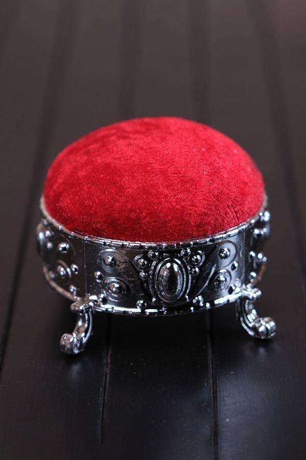 Hürrem Bone Kırmızı Eşarp Şal Iğnedanlık Kadife Gümüş Ayaklı 5004_31 - Image 1