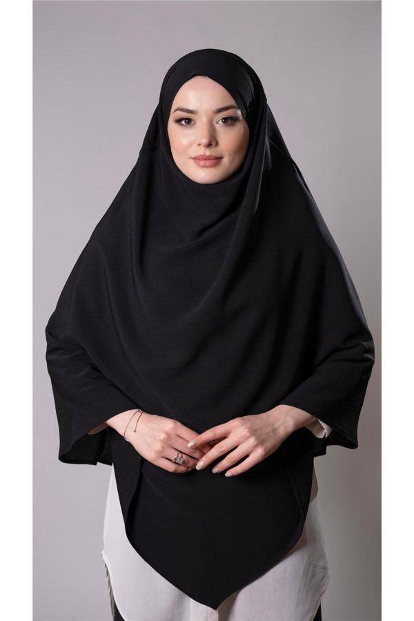 Hürrem Bone Siyah Pratik Hazır Geçmeli Tesettür Eşarp Medine İpeği Bağcıklı Çift Katlı Sufle Hijab 2302_01 - Image 1