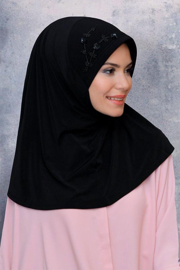 Hürrem Bone Siyah Pratik Hazır Geçmeli Tesettür Eşarp Sandy Kumaş Elişi Çiçek Işlemeli Pullu 1604_01 - Image 1