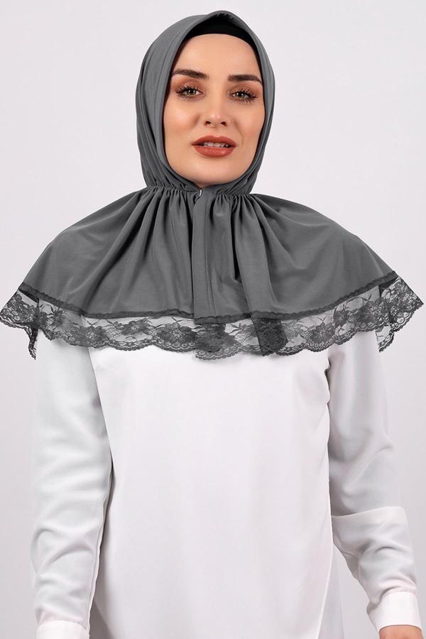 Hürrem Bone Füme Pratik Hazır Geçmeli Tesettür Eşarp Viskon Kumaş Çıtçıtlı Dantelli 2105_25 - Image 1