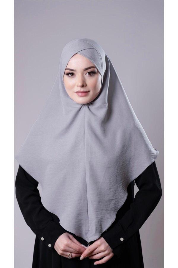 Hürrem Bone Gri Pratik Hazır Geçmeli Tesettür Eşarp Pamuk Caz Kumaş Tek Katlı Çapraz Hijab 2305_15 - Image 1