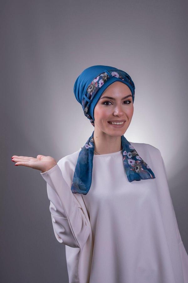 Hürrem Bone P. Mavisi Pratik Hazır Geçmeli Tesettür Bone Sandy Kumaş Desenli Şifon Kemerli 1205D_17 - Image 1