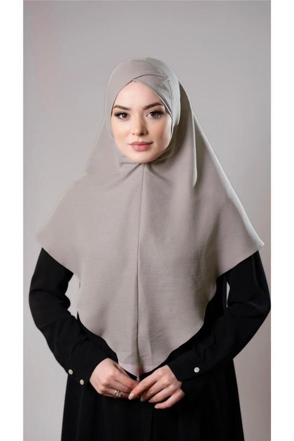Hürrem Bone Taş Pratik Hazır Geçmeli Tesettür Eşarp Pamuk Caz Kumaş Tek Katlı Çapraz Hijab 2305_46 - Image 1