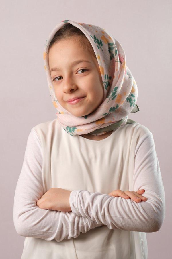 Giverny Haki Dijital Baskılı Çocuk Tesettür Eşarp Pamuk Polyester Lale Desenli 6003_09 - Image 1