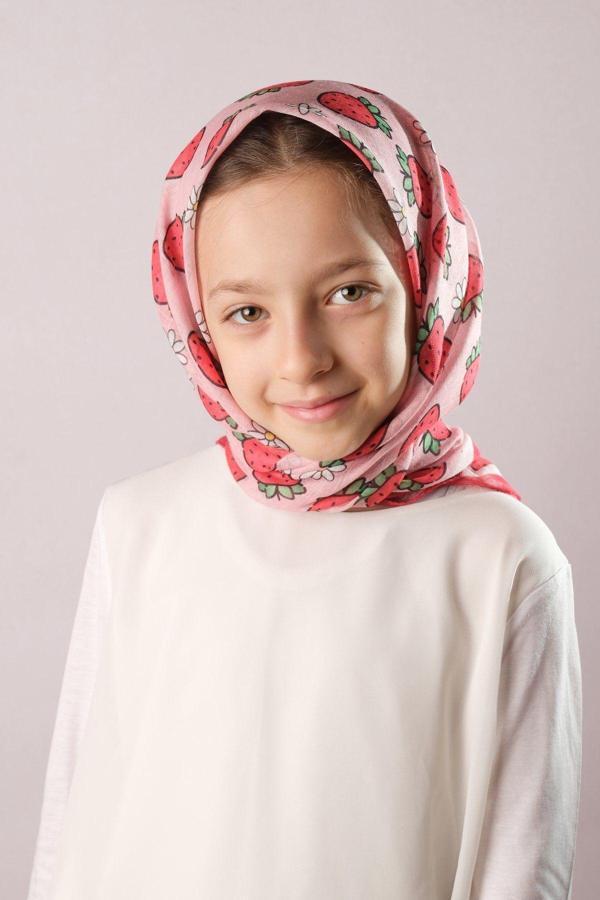Giverny Kırmızı Dijital Baskılı Çocuk Tesettür Eşarp Pamuk Polyester Çilek Desenli 6001_31 - Image 1