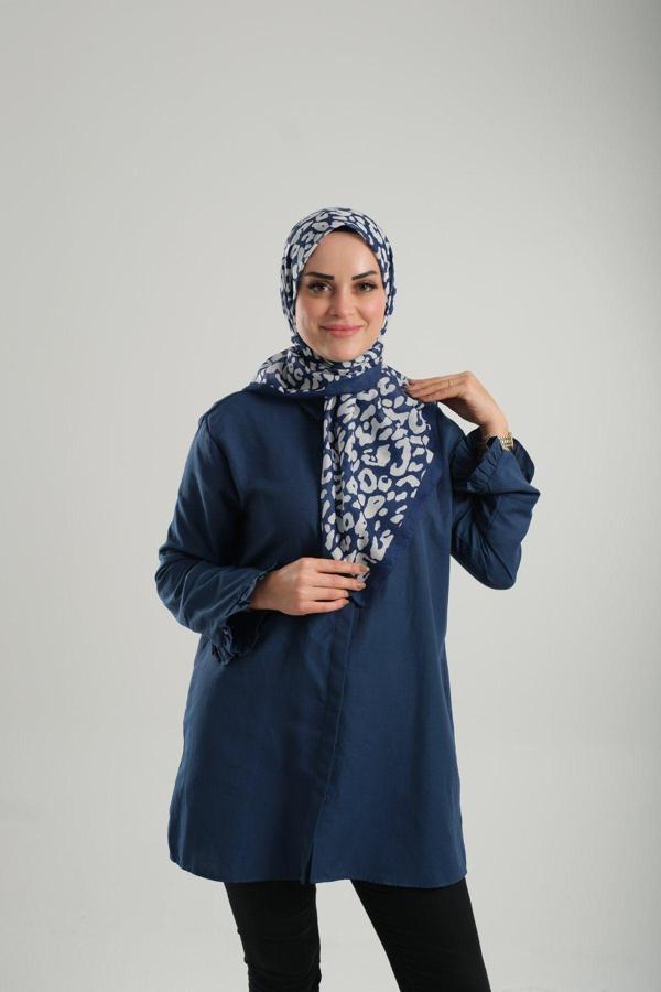 Giverny Lacivert Desenli Eşarp Kesik Elyaf Pamuksu Leopar Dijital Baskılı 202206_02 - Image 1
